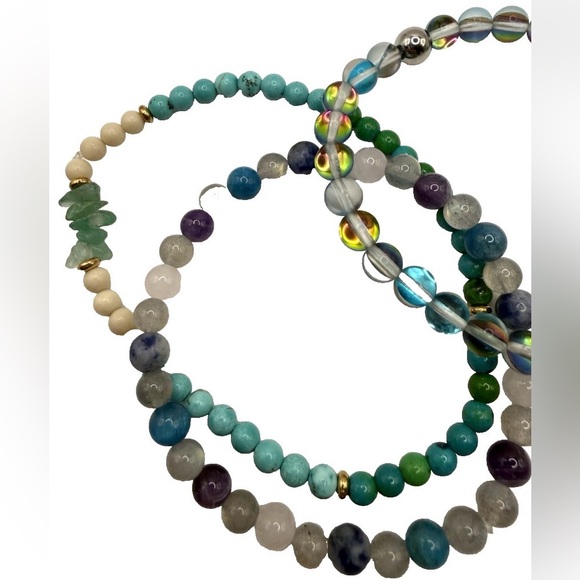 NWT NOGU & Additional Beaded Bracelets - Picture 4 of 9